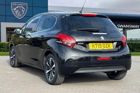 KT19OZK PEUGEOT 208 1.2 PureTech Tech Edition Euro 6 (s/s) 5dr Thumbnail #3