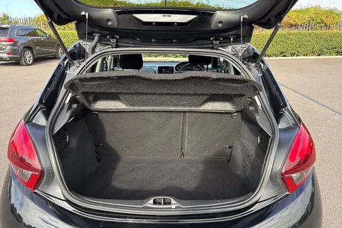 KT19OZK PEUGEOT 208 1.2 PureTech Tech Edition Euro 6 (s/s) 5dr Thumbnail #7