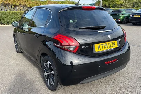 KT19OZK PEUGEOT 208 1.2 PureTech Tech Edition Euro 6 (s/s) 5dr Thumbnail #8