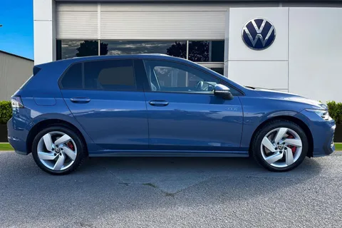 DK25ZNO Volkswagen Golf 1.5 TSI 272 GTE eHybrid DSG ⭐Panoramic sunroof, Head up Display⭐ Thumbnail #4
