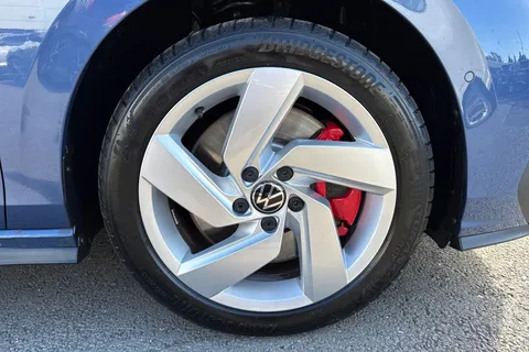 DK25ZNO Volkswagen Golf 1.5 TSI 272 GTE eHybrid DSG ⭐Panoramic sunroof, Head up Display⭐ Thumbnail #7