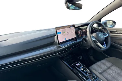 DK25ZNO Volkswagen Golf 1.5 TSI 272 GTE eHybrid DSG ⭐Panoramic sunroof, Head up Display⭐ Thumbnail #9