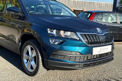 DE21EZX Škoda Karoq 1.5 TSI ACT SE Euro 6 (s/s) 5dr Thumbnail #9