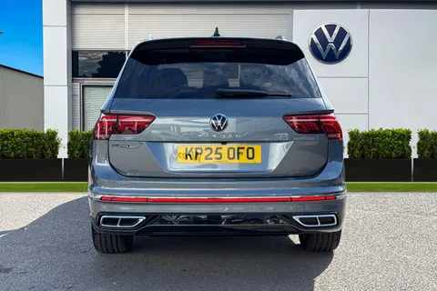 KP25OFO Volkswagen Tiguan Allspace 2.0 TDI R-Line 5dr DSG ⭐Tow bar, swivelling | Rear view camera | Winter pac Thumbnail #5