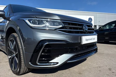 KP25OFO Volkswagen Tiguan Allspace 2.0 TDI R-Line 5dr DSG ⭐Tow bar, swivelling | Rear view camera | Winter pac Thumbnail #9
