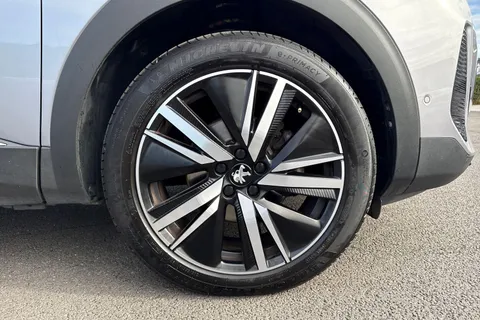 GJ22GJV PEUGEOT 3008 1.2 PureTech GT Premium EAT Euro 6 (s/s) 5dr Thumbnail #10
