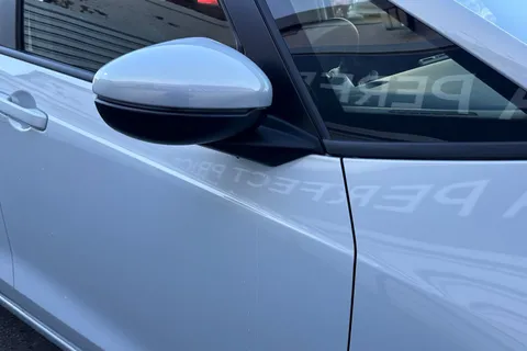 RO74MME Honda Jazz 1.5 i-MMD Hybrid Elegance 5dr eCVT Thumbnail #11