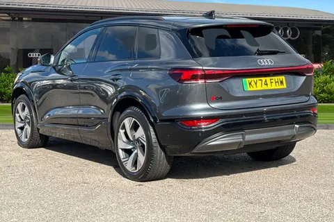 KY74FHW Audi Q6 E-Tron Q6 SUV S line e-tron quattro 285,00 kW Thumbnail #3