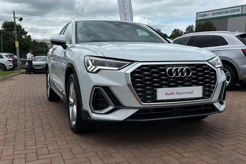 KS24UUJ Audi Q3 S line 35 TFSI  150 PS S tronic Thumbnail #9