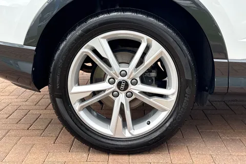 KS24UUJ Audi Q3 S line 35 TFSI  150 PS S tronic Thumbnail #11