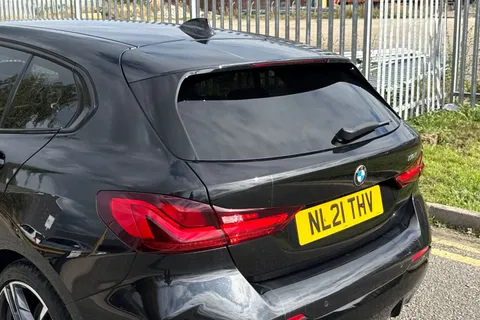 NL21THV BMW 1 Series 1.5 118i M Sport (LCP) DCT Euro 6 (s/s) 5dr Thumbnail #8