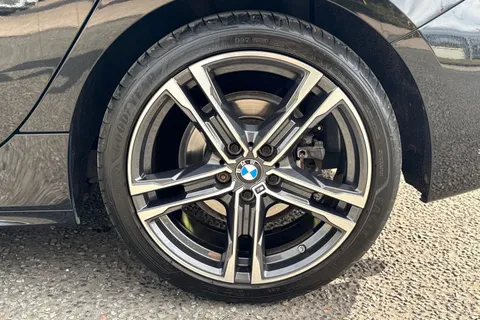 NL21THV BMW 1 Series 1.5 118i M Sport (LCP) DCT Euro 6 (s/s) 5dr Thumbnail #11