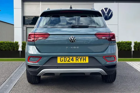 GD24RYH Volkswagen T-Roc 1.0 TSI 115 Life 5dr Thumbnail #5