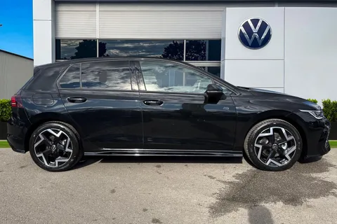 GD25YSC Volkswagen Golf 1.5 eTSI 150 R-Line 5dr DSG Thumbnail #4