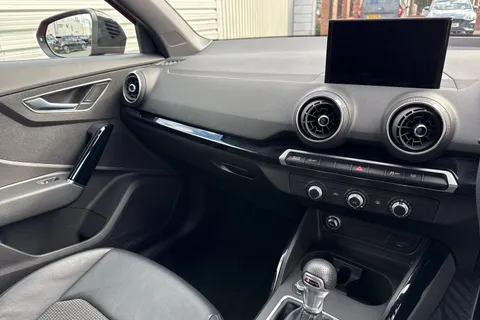 VF69HBU Audi Q2 1.5 TFSI CoD 35 Black Edition S Tronic Euro 6 (s/s) 5dr Thumbnail #21