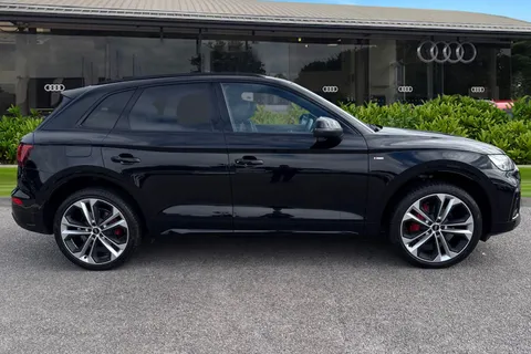 DG23BWX Audi Q5 Edition 1 40 TDI quattro 204 PS S tronic Thumbnail #4