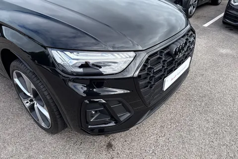 DG23BWX Audi Q5 Edition 1 40 TDI quattro 204 PS S tronic Thumbnail #9