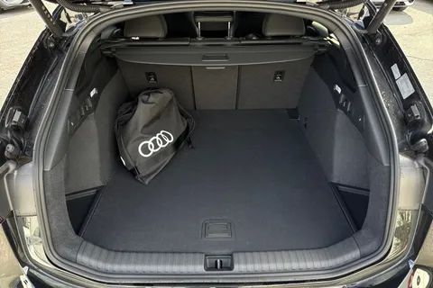  Audi A6 E-Tron Avant 100kWh Performance S line Auto 5dr Thumbnail #7