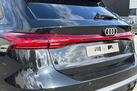  Audi A6 E-Tron Avant 100kWh Performance S line Auto 5dr Thumbnail #8