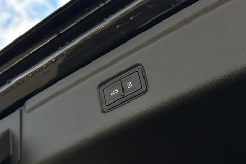  Audi A6 E-Tron Avant 100kWh Performance S line Auto 5dr Thumbnail #25