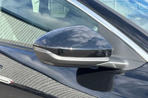  Audi A6 E-Tron Avant 100kWh Performance S line Auto 5dr Thumbnail #26