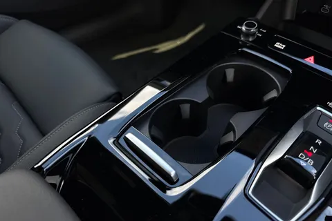  Audi A6 E-Tron Avant 100kWh Performance S line Auto 5dr Thumbnail #32