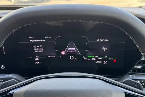  Audi A6 E-Tron Avant 100kWh Performance S line Auto 5dr Thumbnail #37