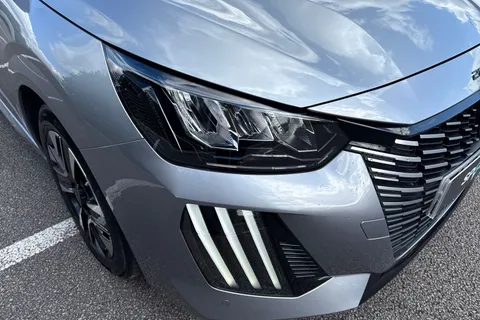 FN24VYO PEUGEOT 208 1.2 PureTech Allure Euro 6 (s/s) 5dr Thumbnail #9