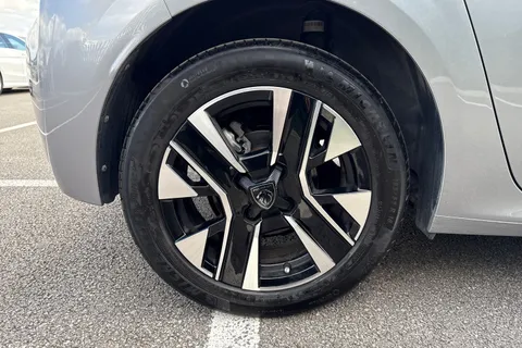 FN24VYO PEUGEOT 208 1.2 PureTech Allure Euro 6 (s/s) 5dr Thumbnail #11