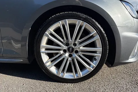 FR19XMP Audi A4 Avant 2.0 TDI 40 S line S Tronic Euro 6 (s/s) 5dr Thumbnail #10