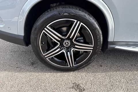 DN25WCX Mercedes-Benz Glc 2.0 GLC300h MHEV AMG Line (Premium) G-Tronic+ 4MATIC Euro 6 (s/s) 5dr Thumbnail #11
