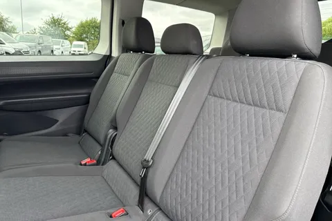 DG74CZP Volkswagen Caddy Maxi 2.0 TDI 122 Life 5dr DSG Thumbnail #20