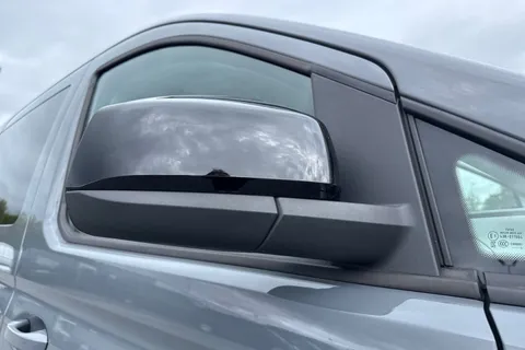 DG74CZP Volkswagen Caddy Maxi 2.0 TDI 122 Life 5dr DSG Thumbnail #27