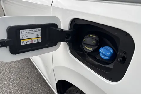 24 of 63 for Volkswagen California Ocean T7 SWB 150 PS DSG - 19' Wheels/Tow Pack