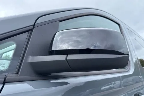 DG74CZP Volkswagen Caddy Maxi 2.0 TDI 122 Life 5dr DSG Thumbnail #28