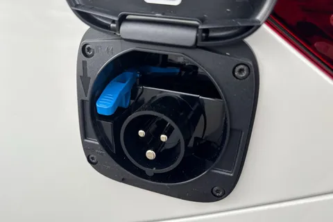 25 of 63 for Volkswagen California Ocean T7 SWB 150 PS DSG - 19' Wheels/Tow Pack