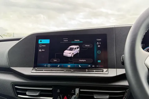 DG74CZP Volkswagen Caddy Maxi 2.0 TDI 122 Life 5dr DSG Thumbnail #49