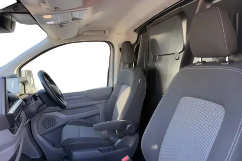 MF25JZL Volkswagen E-Transporter 160kW 65kWh Commerce Pro Van Auto Thumbnail #11