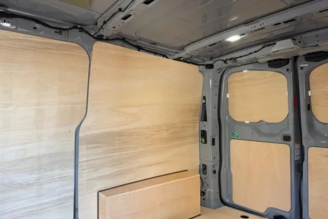 MF25JZL Volkswagen E-Transporter 160kW 65kWh Commerce Pro Van Auto Thumbnail #14