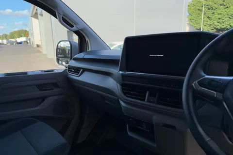 MF25JZL Volkswagen E-Transporter 160kW 65kWh Commerce Pro Van Auto Thumbnail #15