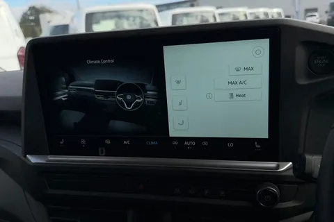 18 of 56 for VOLKSWAGEN TRANSPORTER 100kW 65kWh Commerce Plus Van Auto