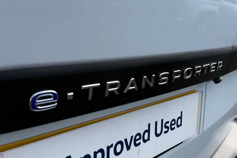 26 of 56 for VOLKSWAGEN TRANSPORTER 100kW 65kWh Commerce Plus Van Auto