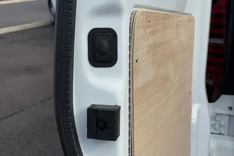 34 of 56 for VOLKSWAGEN TRANSPORTER 100kW 65kWh Commerce Plus Van Auto