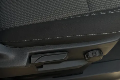 MF25JZL Volkswagen E-Transporter 160kW 65kWh Commerce Pro Van Auto Thumbnail #37