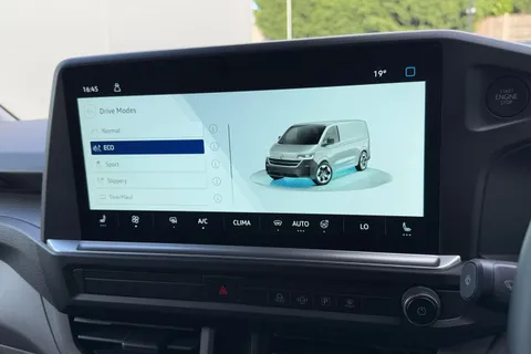 MF25JZL Volkswagen E-Transporter 160kW 65kWh Commerce Pro Van Auto Thumbnail #47