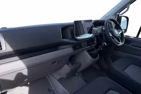 PE25VMR Volkswagen Crafter CR35 Panel van Commerce MWB 140 PS 2.0 TDI 6sp Manual FWD Thumbnail #3