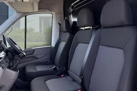 PE25VMU Volkswagen Crafter CR35 Panel van Commerce MWB 140 PS 2.0 TDI 6sp Manual FWD Thumbnail #11