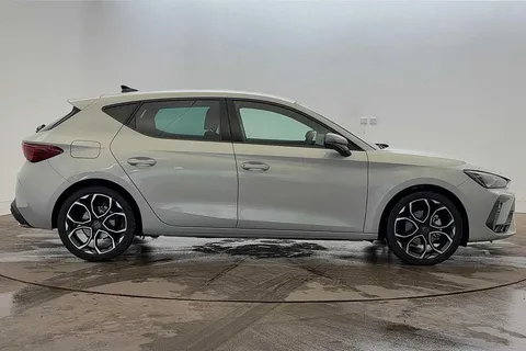 KP25WDZ CUPRA Leon 1.5 eTSI 150 V1 5dr DSG Thumbnail #4