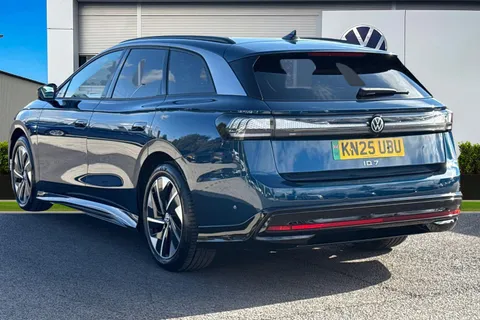 KN25UBU Volkswagen Id.7 210kW Match Pro 77kWh 5dr Auto **INTERIOR PACK, EXTERIOR PACK, HEAT PUMP** Thumbnail #3