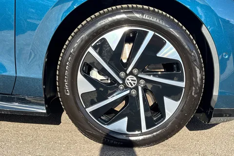 KN25UBU Volkswagen Id.7 210kW Match Pro 77kWh 5dr Auto **INTERIOR PACK, EXTERIOR PACK, HEAT PUMP** Thumbnail #10